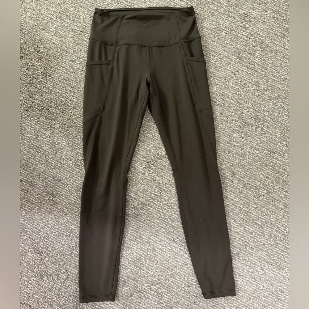 Quince Black High Rise Leggings Size M Side Pockets Stretch Athleisure